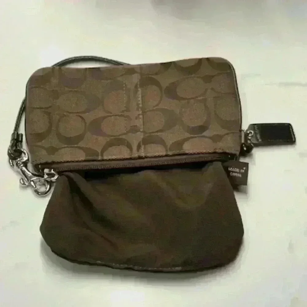 Coach Wristlet Signature Chocolate Brown Jacquard